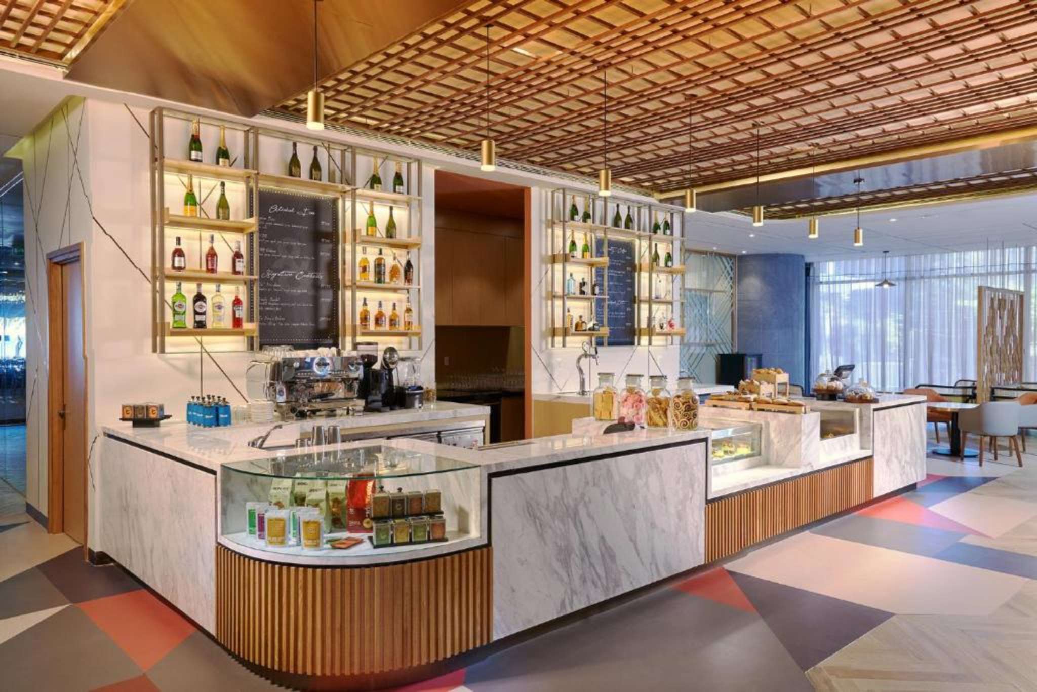 Thiết kế quầy bar tại Sheraton Nha Trang